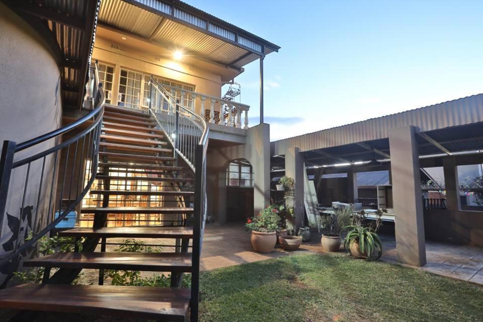 Ben'S Bed And Breakfast Pretoria-Noord Exterior foto